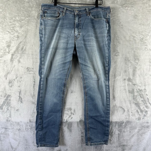 Levi's 541 Jeans Men's 36 x 30 Blue Denim Medium Wash Athletic Taper Fit - Picture 1 of 12